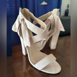 Charlotte Russe blush Bow Heels